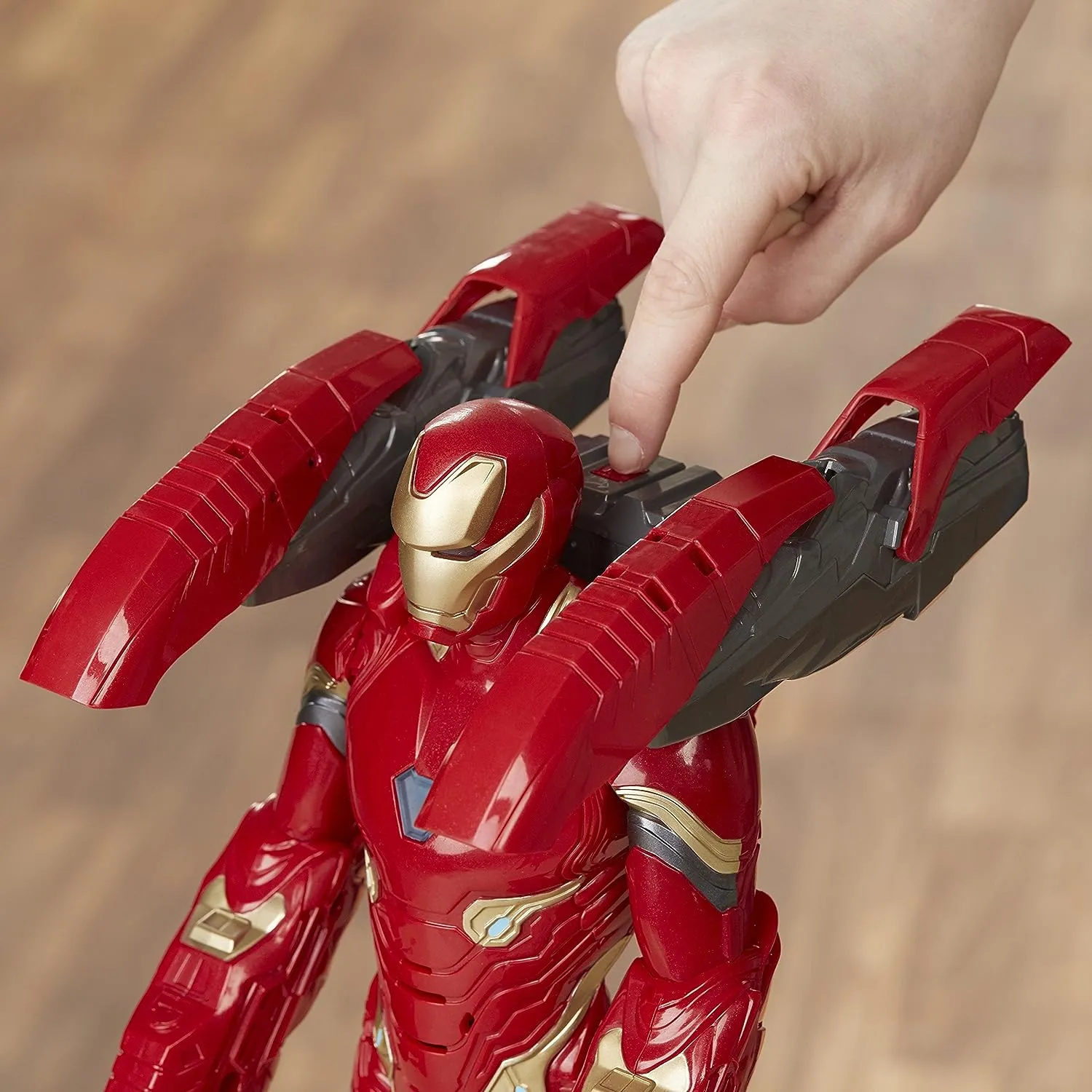 Avengers Marvel Infinity War Mission Tech Iron Man Figure