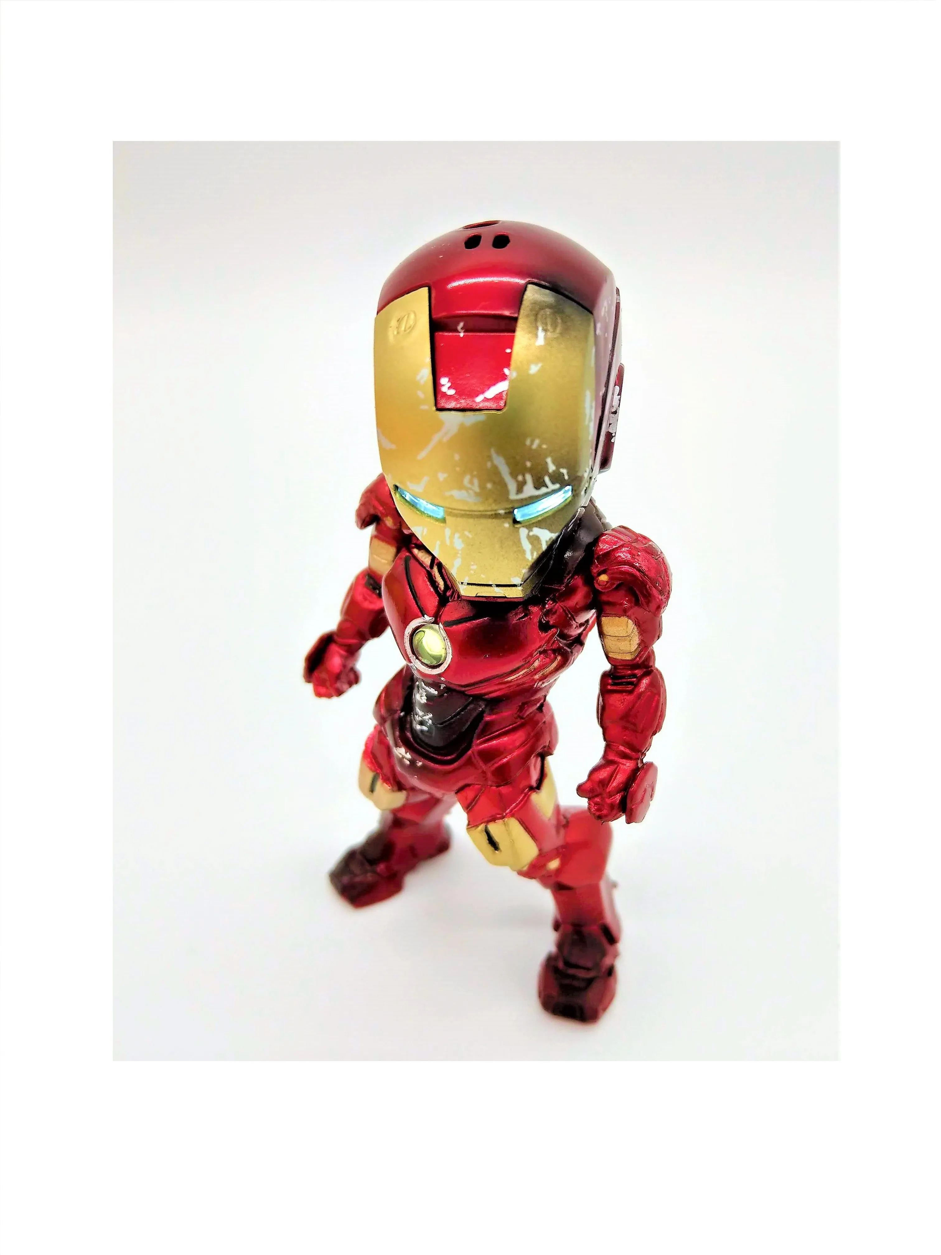 Battle Injured Iron Man from Avengers Endgame With LED eyes! (Batteries Included)