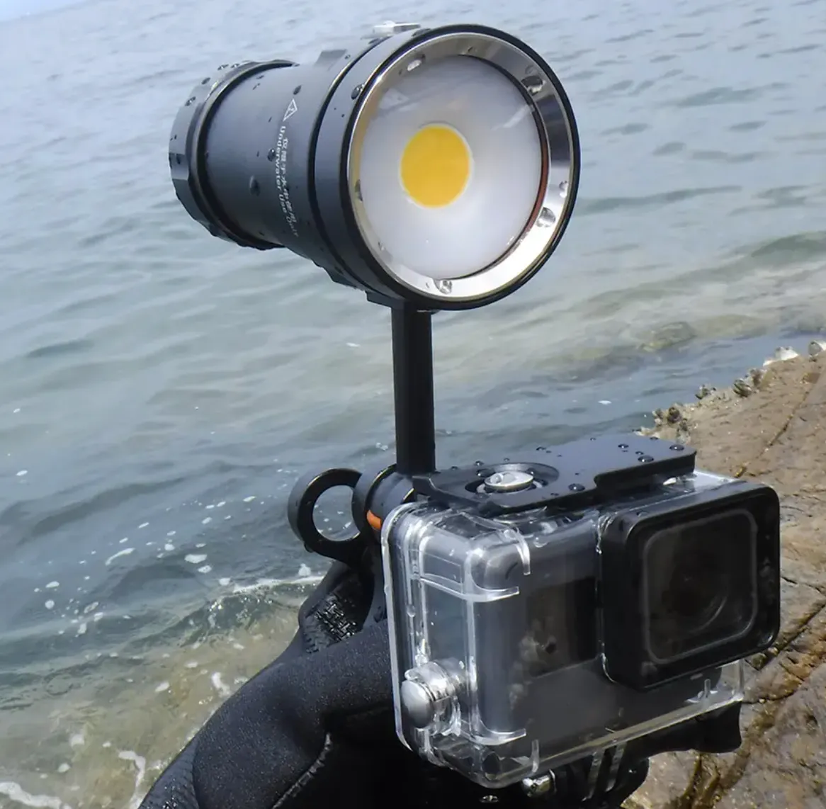 Divepro Master 8 Plus - 7000mah battery pack charger ball mount