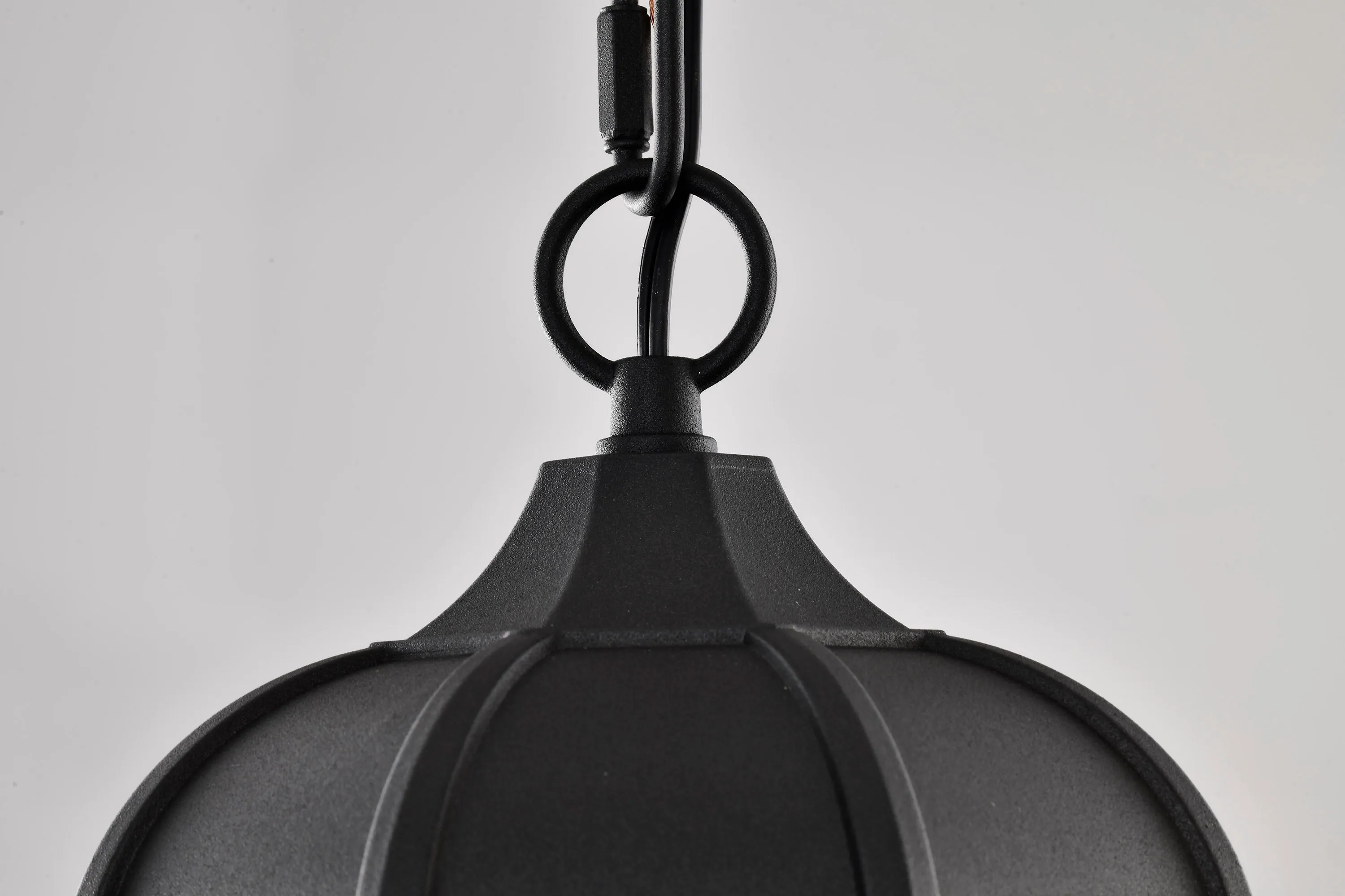 EAST RIVER 1 LIGHT OUTDOOR HANGING