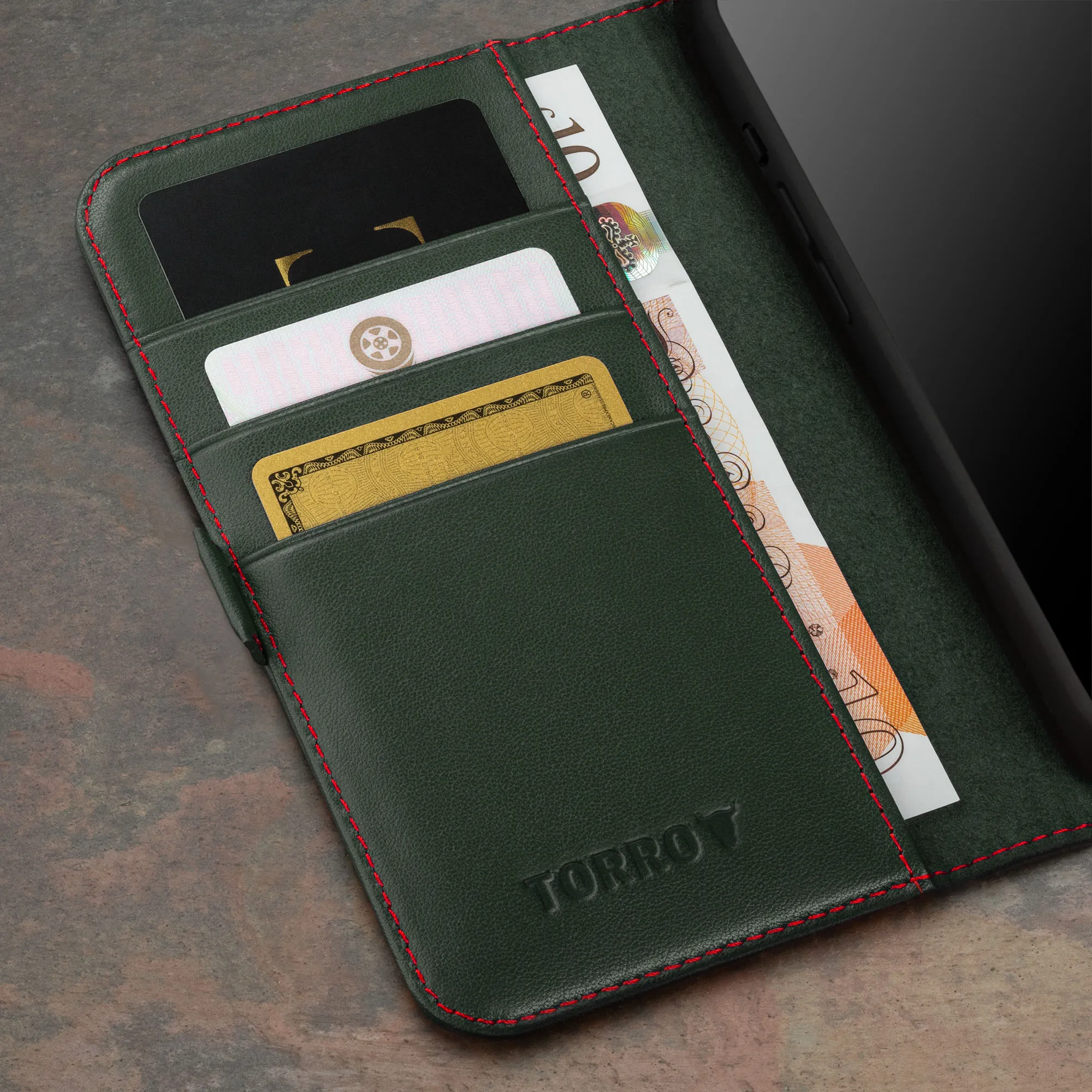 iPhone 15 Pro Leather Wallet Case v2.0 (MagSafe Charging)