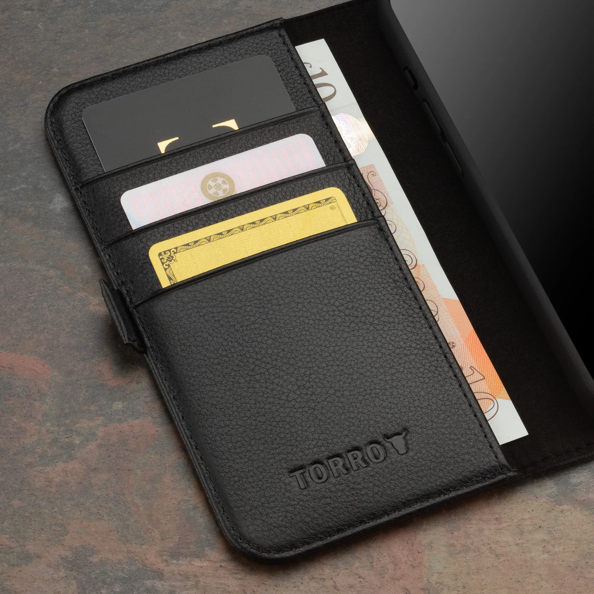 iPhone 15 Pro Leather Wallet Case v2.0 (MagSafe Charging)