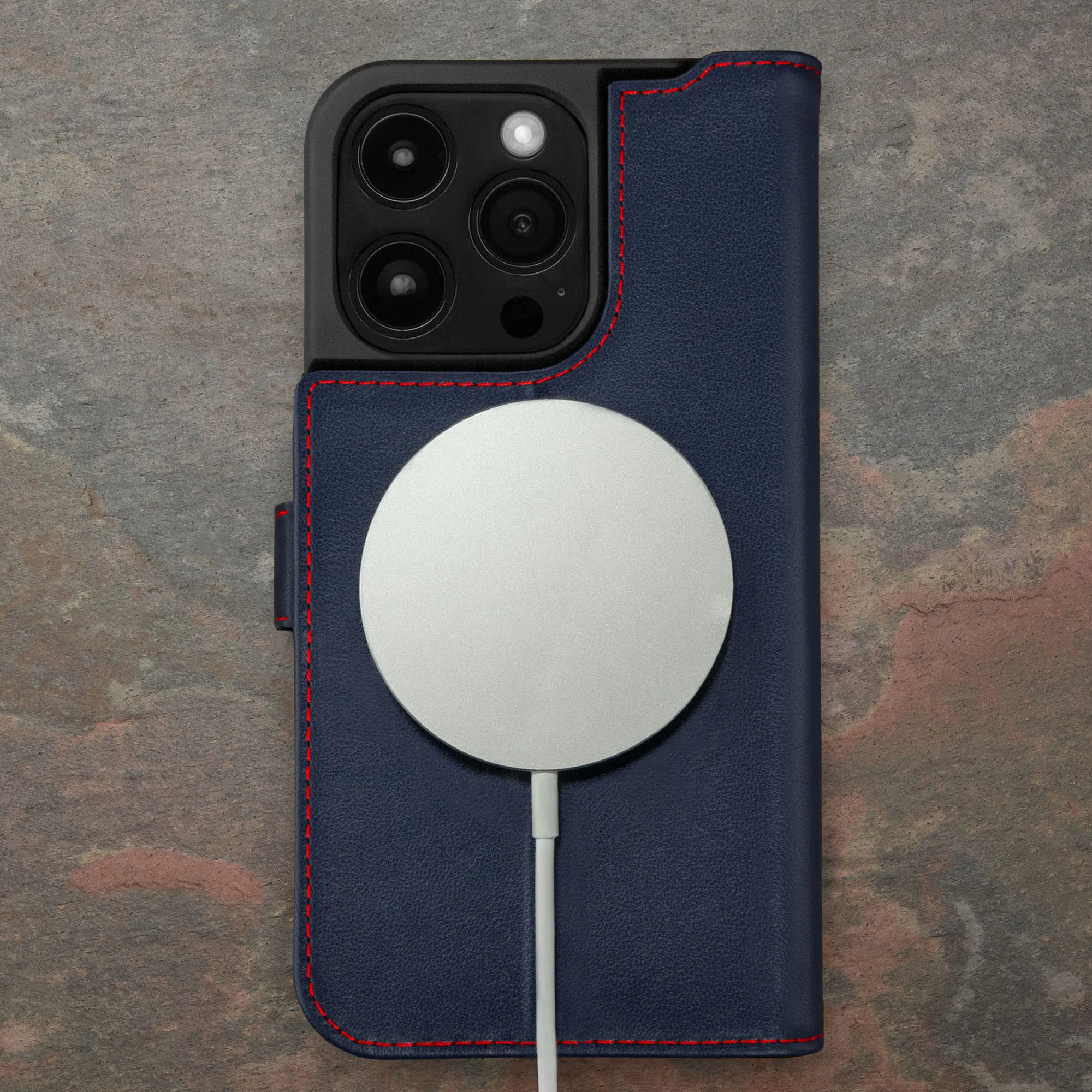 iPhone 15 Pro Leather Wallet Case v2.0 (MagSafe Charging)