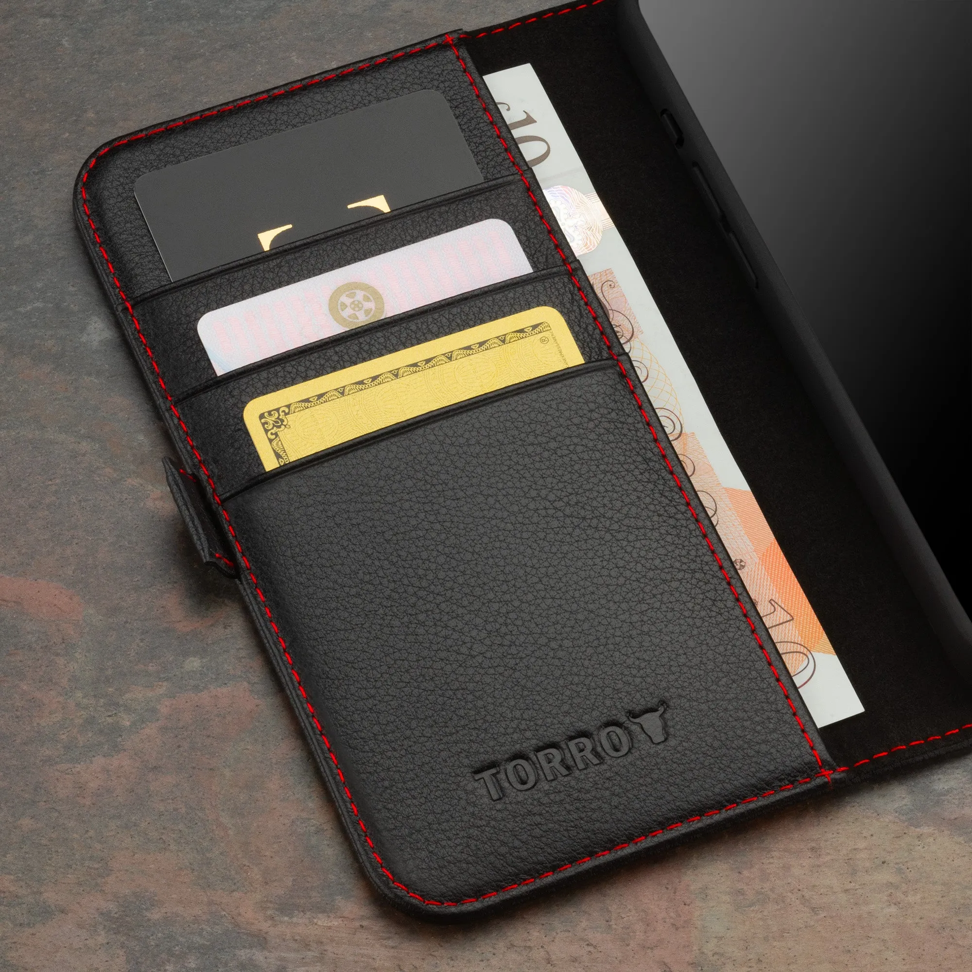 iPhone 15 Pro Leather Wallet Case v2.0 (MagSafe Charging)
