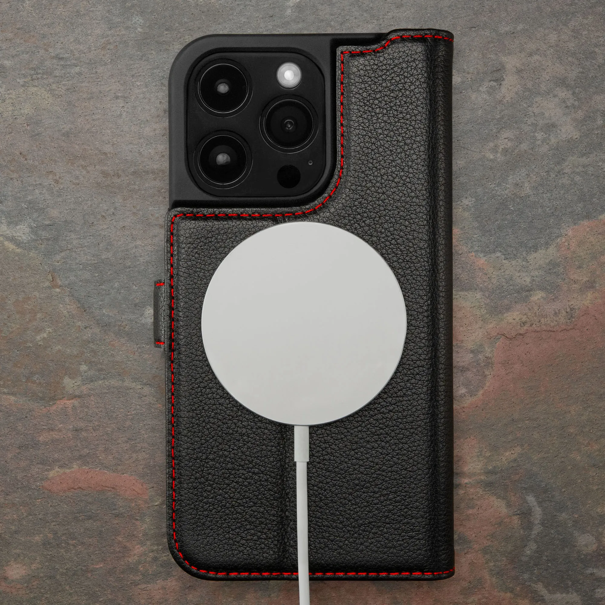 iPhone 15 Pro Leather Wallet Case v2.0 (MagSafe Charging)