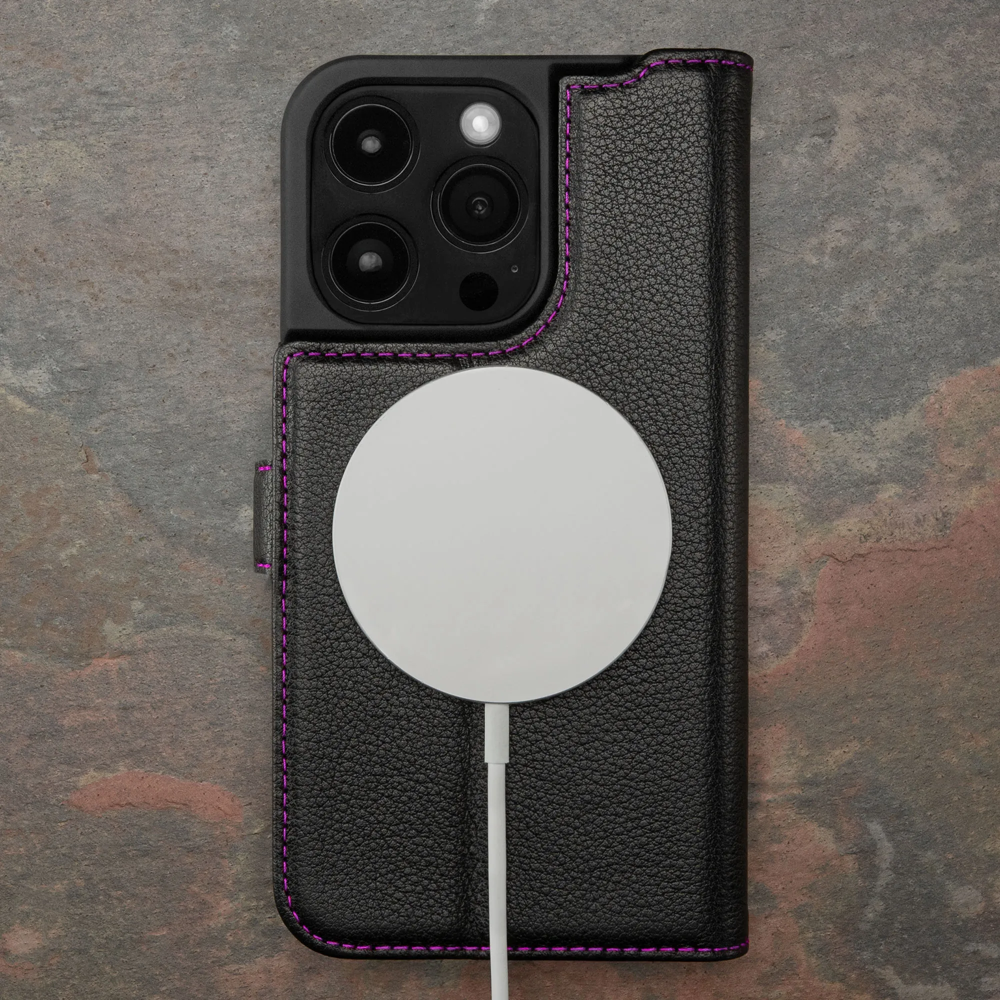iPhone 15 Pro Leather Wallet Case v2.0 (MagSafe Charging)
