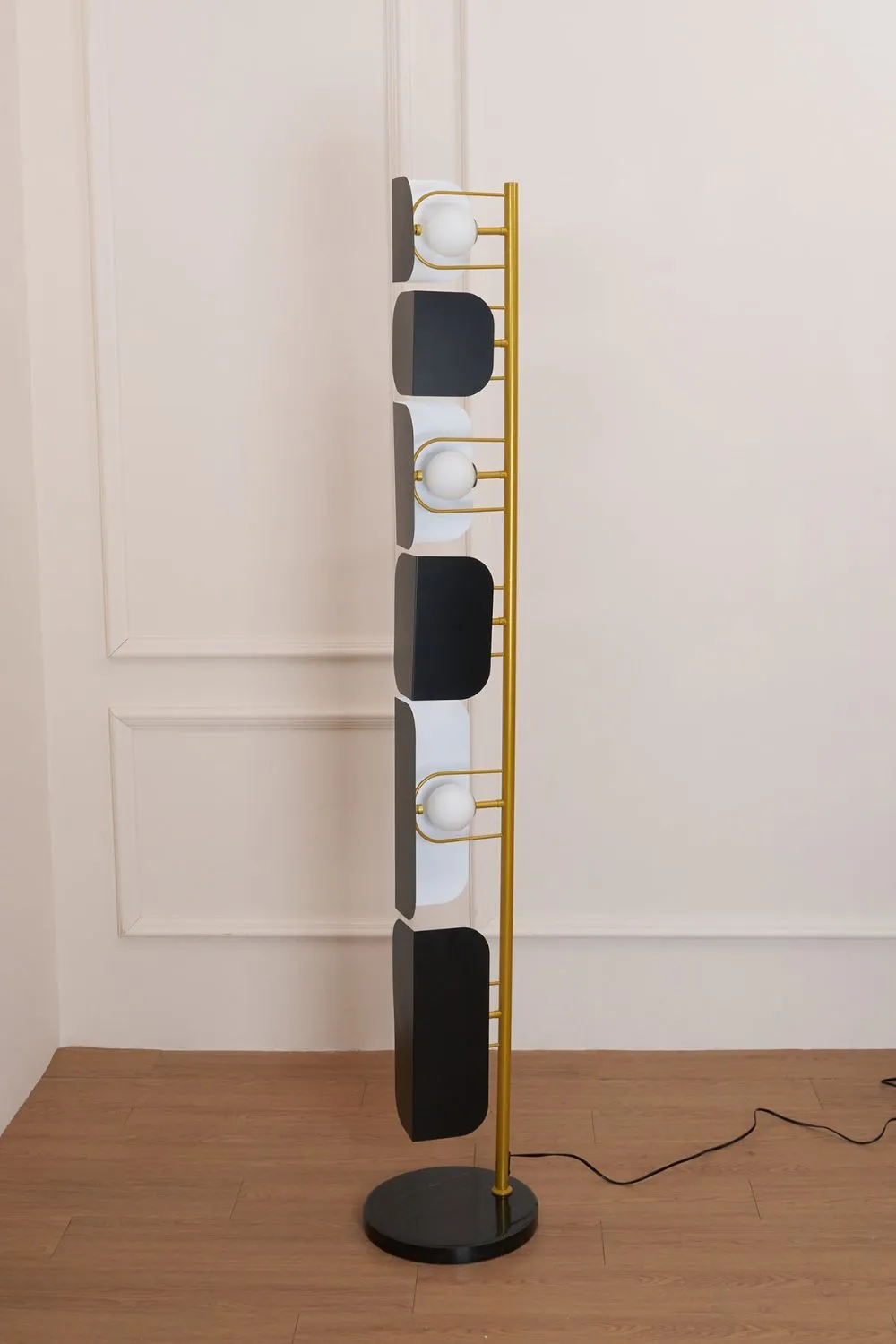 Leagan Stacked Panel Modern Floor Light