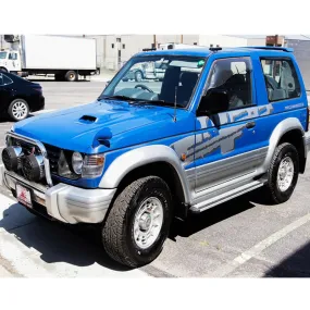 Mitsubishi Pajero (1992-2002 with scoop) Lensun 60W Bonnet Flexible Solar Panel