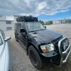 Mitsubishi Pajero Montero (1991-2006) Lensun 90W Bonnet Flexible Solar Panel