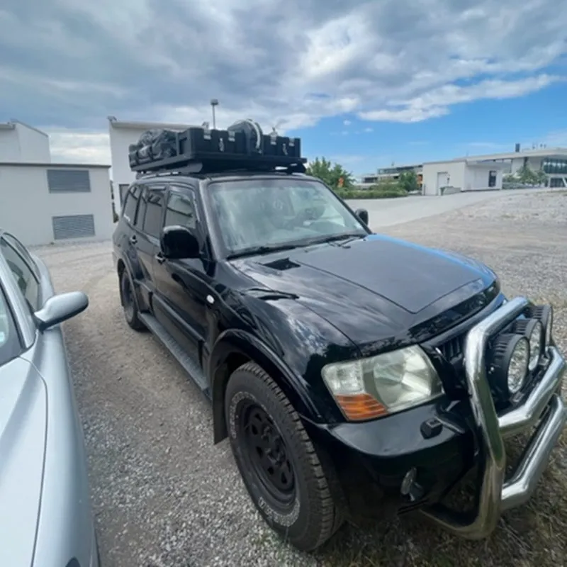 Mitsubishi Pajero Montero (1991-2006) Lensun 90W Bonnet Flexible Solar Panel