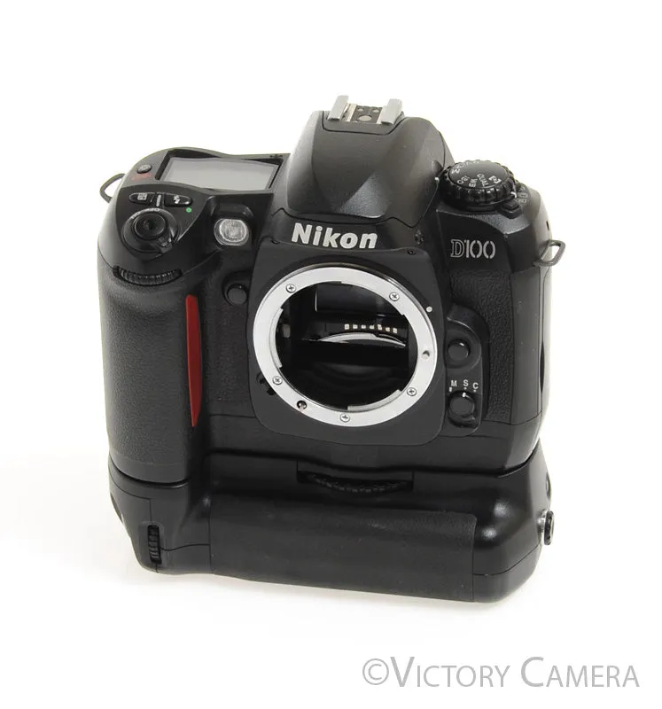 Nikon D100 6.1MP Digital SLR Camera w/ Battery Grip   2 Batteries